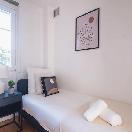 De Gamme A Grenelle Apartment *